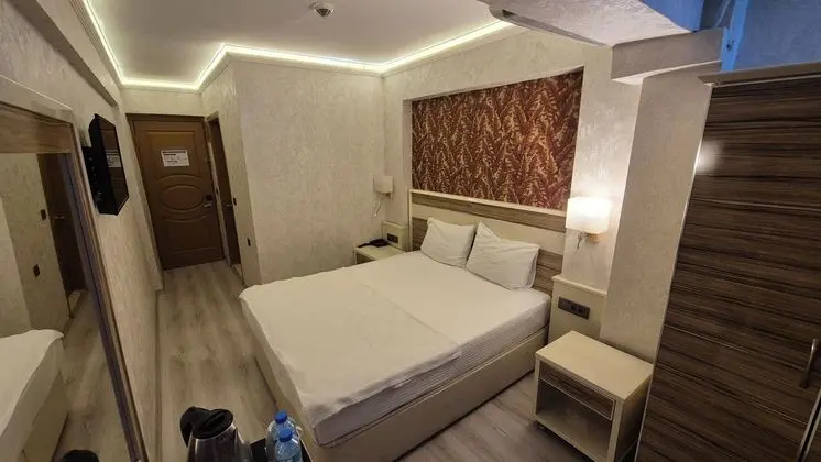 Standard Tek Büyük Yataklı Oda