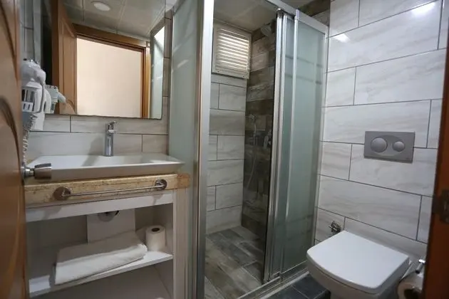 Standart Oda, Sokak Manzaralı, Balkonsuz