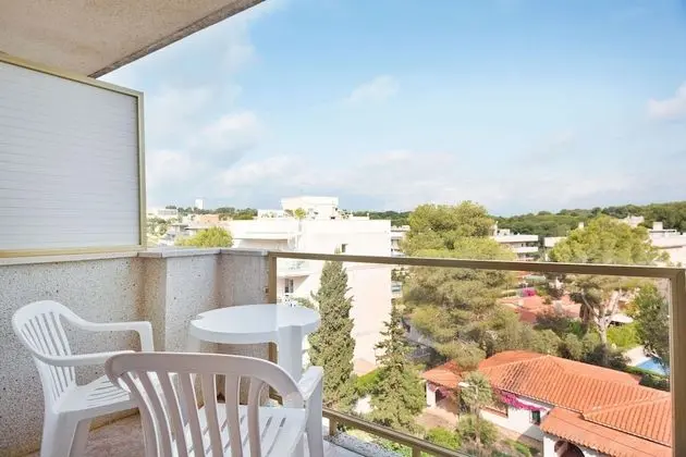 Standard Oda (2 adults)