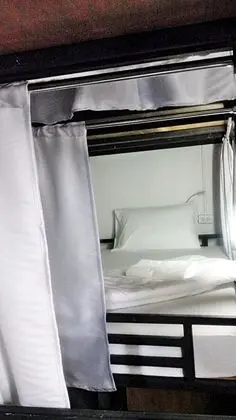 8-Bed Mixed Dormitory