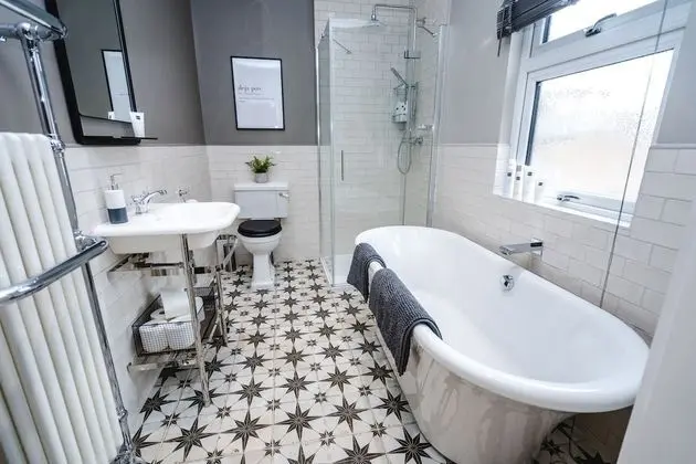 Deluxe Ev, Özel Banyo