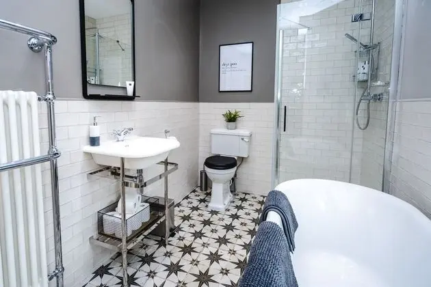 Deluxe Ev, Özel Banyo