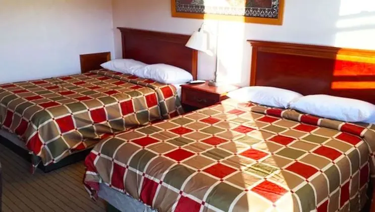 Oda, 2 Çift Kişilik Yatak, Sigara İçilebilir