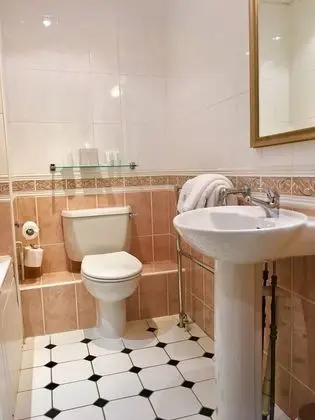 Standard Oda, 1 Büyük (Queen) Boy Yatak, Sigara İçilmez