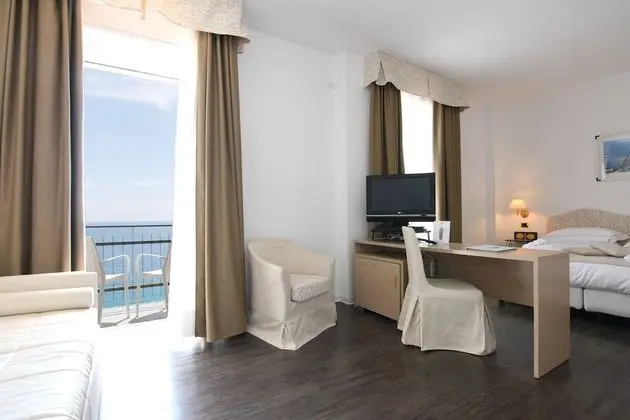 Executive Oda, 1 En Büyük (King) Boy Yatak, Balkon (Converts to 2 Twin Beds;Larger Room)
