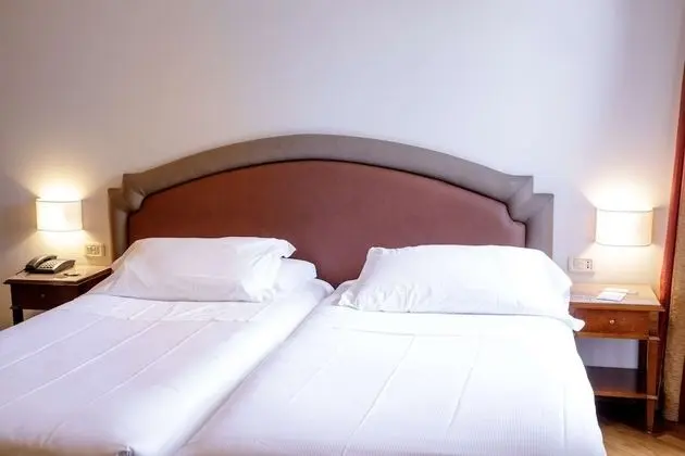 Deluxe Oda, 2 Tek Kişilik Yatak, Sigara İçilebilir, Balkon (Shower Only)