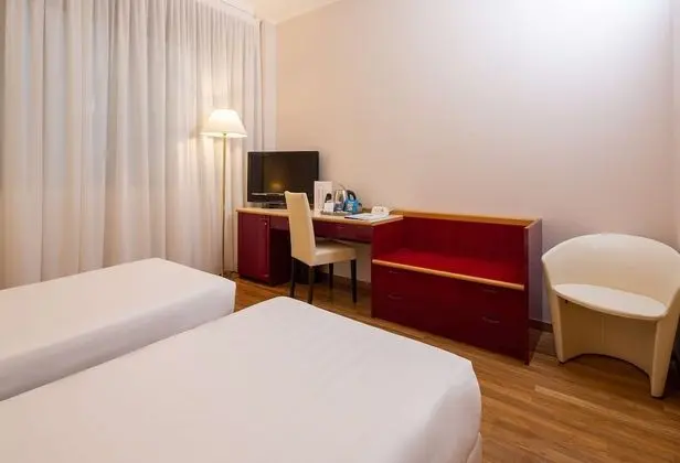 Economy Oda, 2 Tek Kişilik Yatak, Sigara İçilmez