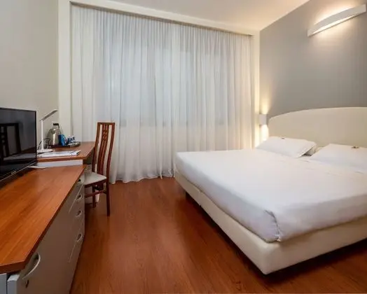 Standard Oda, 1 En Büyük (King) Boy Yatak, Sigara İçilmez (Twin bed on request)