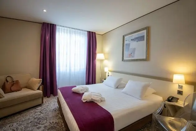 Deluxe Oda, 1 Büyük (Queen) Boy Yatak, Sigara İçilmez