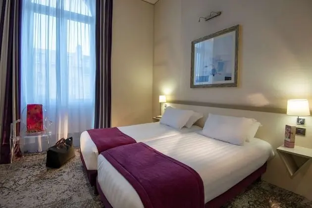 Superior Oda, 2 Tek Kişilik Yatak, Sigara İçilmez, Şehir Manzaralı