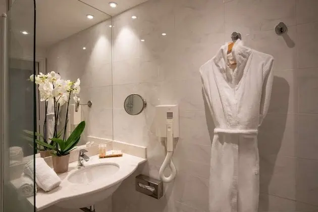 Superior Oda, 2 Tek Kişilik Yatak, Sigara İçilmez, Şehir Manzaralı