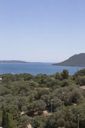 Superior Oda, 1 Büyük (Queen) Boy Yatak, Sigara İçilmez, Deniz Manzaralı