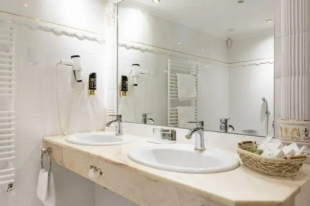 Junior Süit, Balkon, Dağ Manzaralı