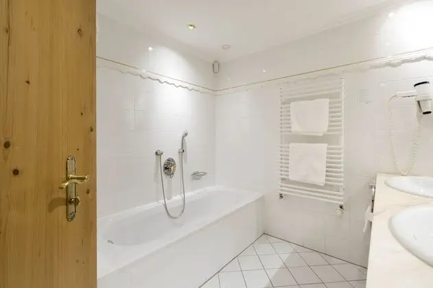 Junior Süit, Balkon, Dağ Manzaralı