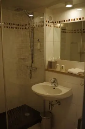 Standard Oda, 1 Büyük (Queen) Boy Yatak, Sigara İçilmez