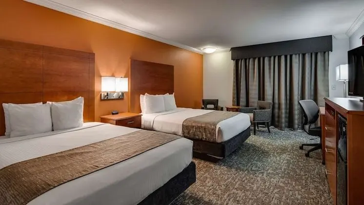 Standard Oda, 2 Büyük (Queen) Boy Yatak, Sigara İçilmez, Buzdolabı ve Mikrodalga