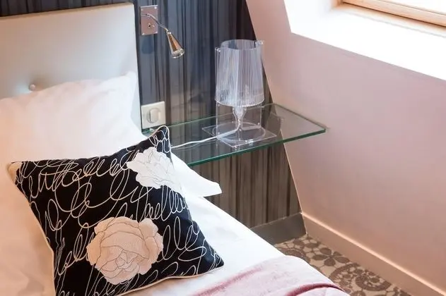 Standard Oda, 1 Tek Kişilik Yatak, Sigara İçilmez (Shower Only;Small Room)