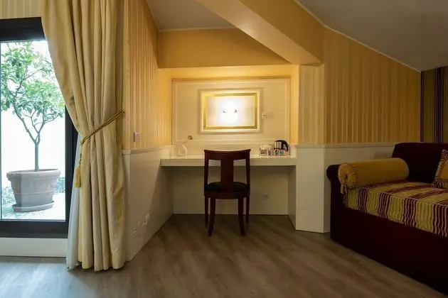 Executive Oda, 1 Büyük (Queen) Boy Yatak, Sigara İçilmez (Converts to 2 Twin Beds)