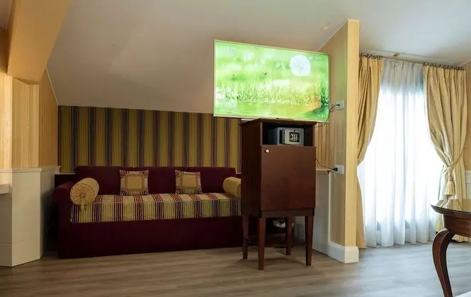 Executive Oda, 1 Büyük (Queen) Boy Yatak, Sigara İçilmez (Converts to 2 Twin Beds)