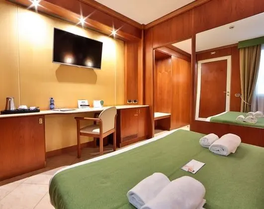 Classic Oda, 1 En Büyük (King) Boy Yatak