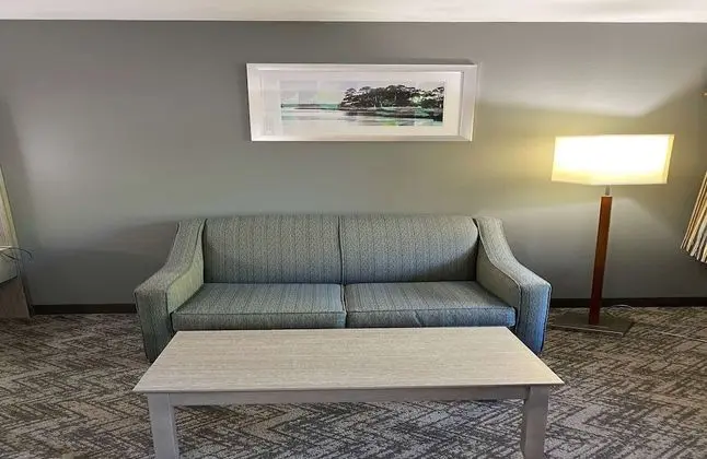 Standard Oda, 1 En Büyük (King) Boy Yatak, Engellilere Uygun, Küvet (Bathtub)