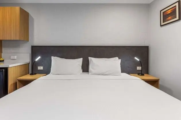 Standard Oda, 1 En Büyük (King) Boy Yatak, Sigara İçilmez, Zemin Kat (Walk-in Shower)