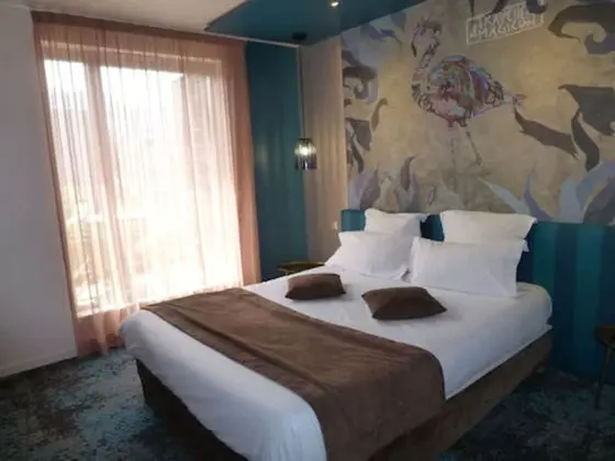 Superior Oda, 1 Büyük (Queen) Boy Yatak, Sigara İçilmez (Larger Room)