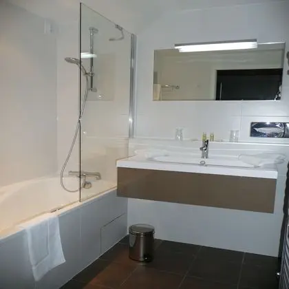 Superior Oda, 1 Büyük (Queen) Boy Yatak, Sigara İçilmez (Larger Room)