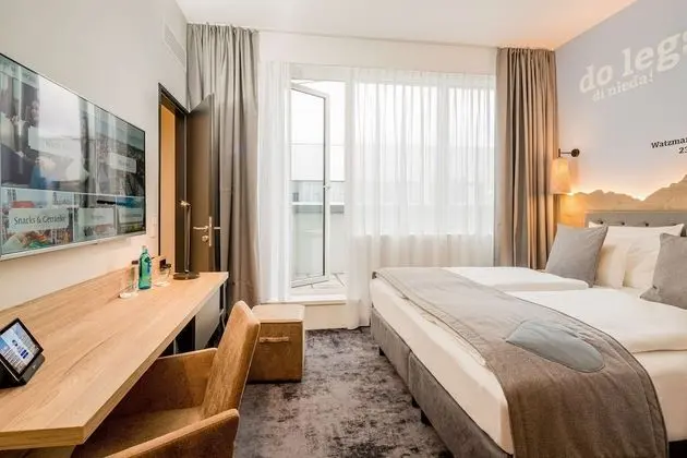 Business Oda, 1 Çift Kişilik Yatak, Balkon (Walk-in Shower)