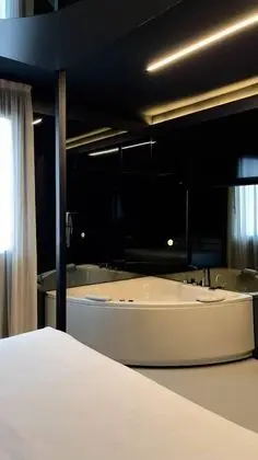 Özel spa küveti
