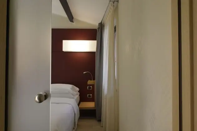 Junior Süit, 1 En Büyük (King) Boy Yatak