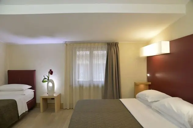 Standard Oda, 1 En Büyük (King) Boy Yatak