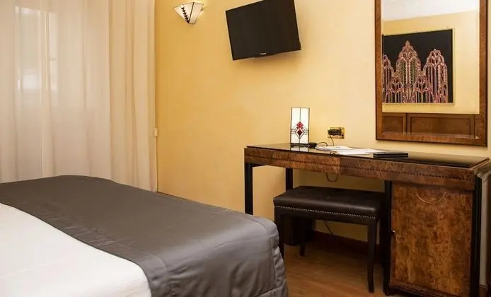 Classic Oda, 1 Çift Kişilik Yatak