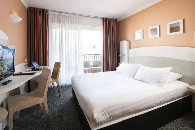 Comfort Oda, 1 Büyük (Queen) Boy Yatak, Sigara İçilmez