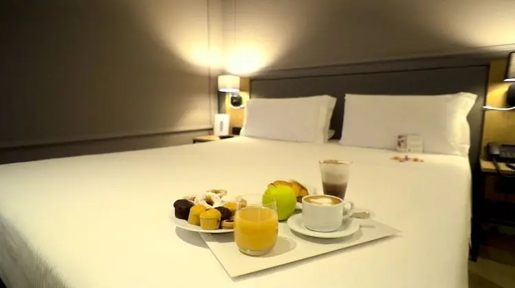 Superior Oda, 1 Büyük (Queen) Boy Yatak