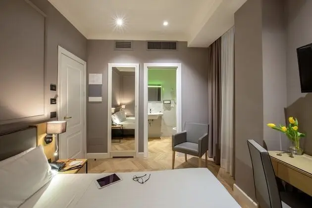 Superior Oda, 1 Büyük (Queen) Boy Yatak