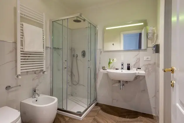 Superior Oda, 1 Büyük (Queen) Boy Yatak