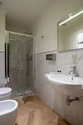 Superior Oda, 1 Büyük (Queen) Boy Yatak