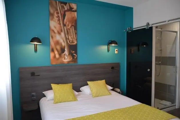 Comfort Oda, 1 Büyük (Queen) Boy Yatak, Sigara İçilmez