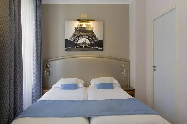 Comfort Oda, 1 Çift Kişilik Yatak, Sigara İçilmez (Eiffel Tower View)