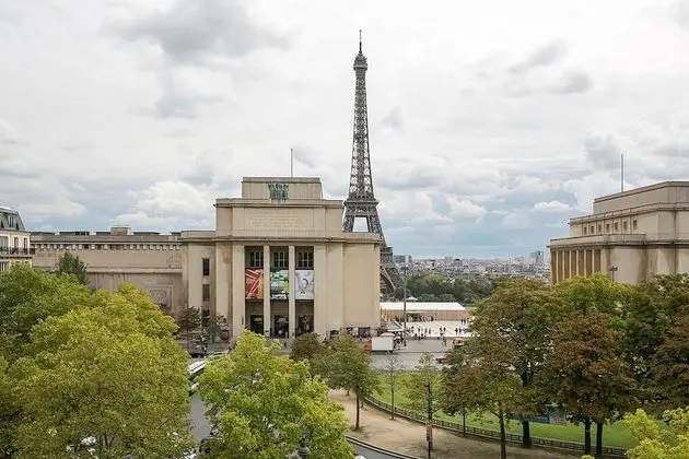Comfort Oda, 1 Çift Kişilik Yatak, Sigara İçilmez (Eiffel Tower View)