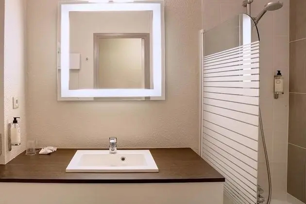 Comfort Oda, 1 Büyük (Queen) Boy Yatak, Sigara İçilmez (Twin bed on request)