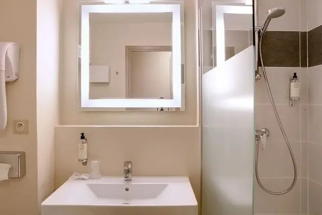 Comfort Oda, 1 Büyük (Queen) Boy Yatak, Sigara İçilmez (Twin bed on request)