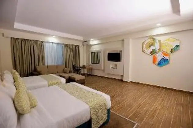 JUNIOR SUITE