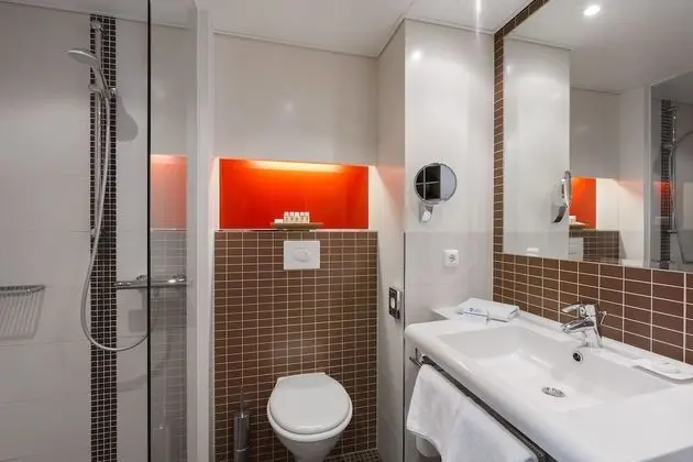 Oda, 2 Tek Kişilik Yatak (Walk-in Shower)