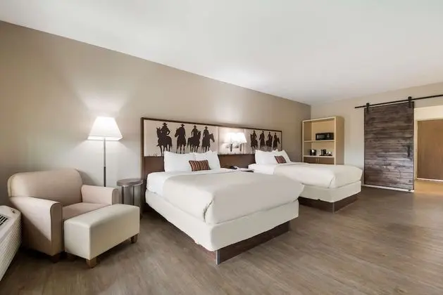 Süit, 2 Büyük (Queen) Boy Yatak, Sigara İçilmez, Balkon
