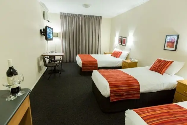 Standard Oda, Küvet (Standard Triple Room)