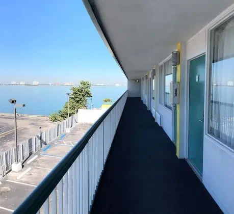 Standard Oda, 2 Çift Kişilik Yatak, Sigara İçilmez, Buzdolabı ve Mikrodalga
