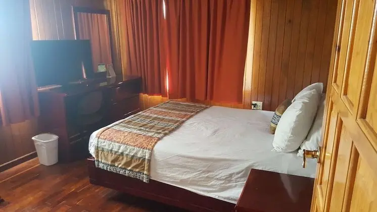 Junior Süit, 2 Büyük (Queen) Boy Yatak, Sigara İçilmez