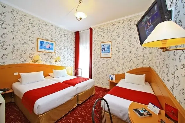 Superior Oda, Birden Çok Yatak, Sigara İçilmez (Converts to 2 Twin Beds)